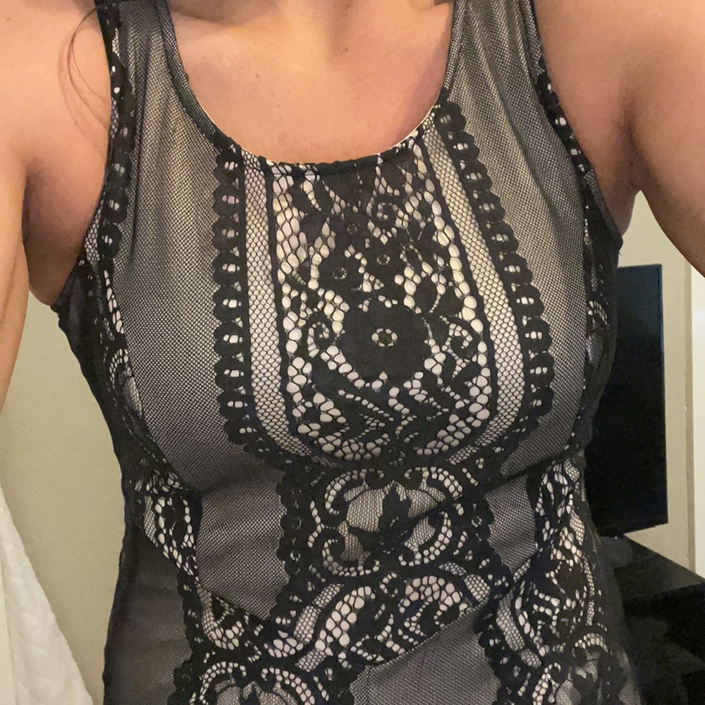 Express Romper - Picture 2 of 3